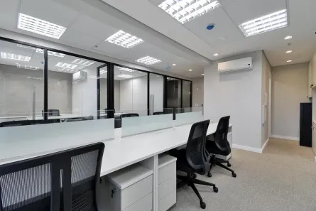 Ponto Comercial para alugar, 210m² no Cidade Monções, São Paulo