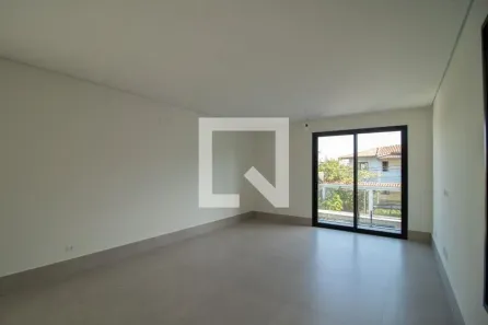 Casa com 3 Quartos à venda, 230m² no Jardim Guapira, São Paulo