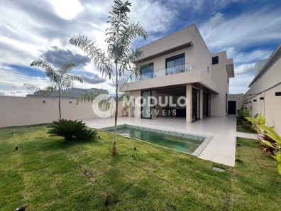 Casa de Condomínio com 3 Quartos à venda, 258m² no Gávea, Uberlândia