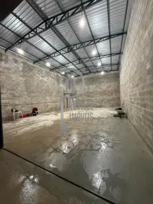 Galpão/Depósito/Armazém à venda, 140m² no Maracanã, Colombo