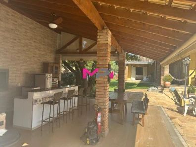 Fazenda/Sítio com 3 Quartos à venda, 265m² no Jardim Celeste, Jundiaí