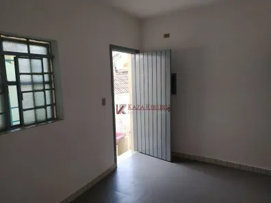 Casa com 1 Quarto para alugar, 40m² no Vila Ipojuca, São Paulo