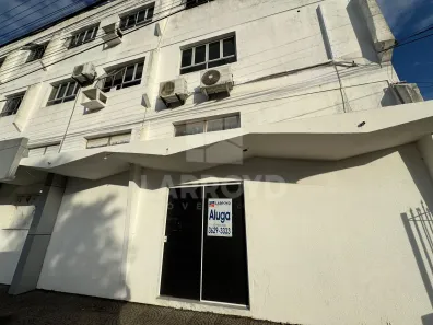 Sala Comercial para alugar, 85m² no Oficinas, Tubarão