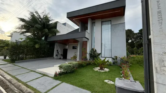 Casa de Condomínio com 3 Quartos à venda, 190m² no Ponta Negra, Manaus