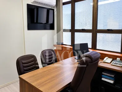 Sala Comercial para alugar, 50m² no Centro Histórico, Porto Alegre