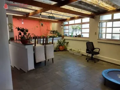 Sobrado com 3 Quartos à venda, 240m² no Vila Babilônia, São Paulo