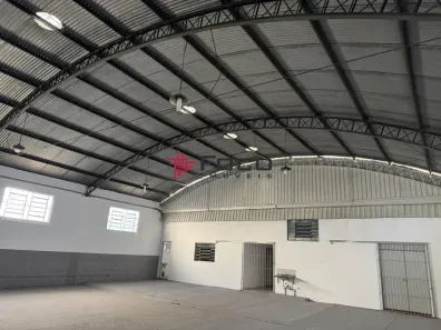 Galpão/Depósito/Armazém à venda, 770m² no Chácaras Reunidas, São José dos Campos