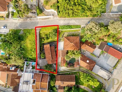 Lote/Terreno à venda, 800m² no Atiradores, Joinville