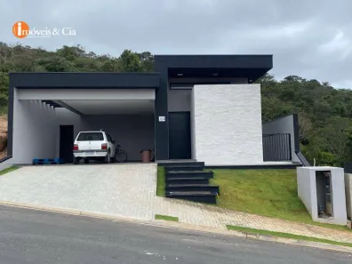 Casa com 2 Quartos para alugar, 176m² no Laranja Azeda, Atibaia