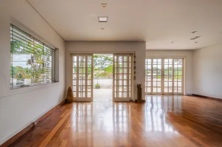 Casa com 2 Quartos à venda, 307m² no Jardim Leonor Mendes de Barros, São Paulo