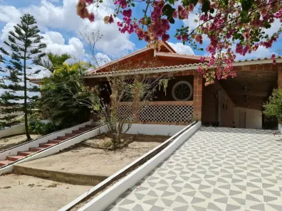 Fazenda/Sítio com 3 Quartos à venda, 295m² no Cruzeiro, Gravatá