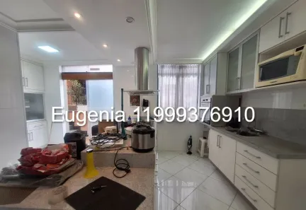 Sobrado com 3 Quartos à venda, 250m² no Jardim Peri Peri, São Paulo
