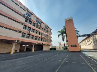 Sala Comercial para alugar, 615m² no Vila Poupança, Santana de Parnaíba