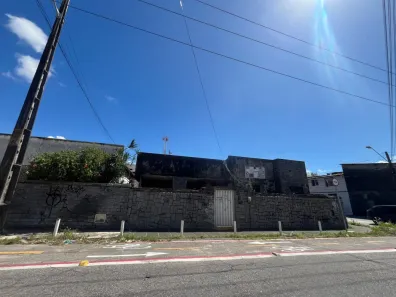 Casa com 4 Quartos à venda, 360m² no Amadeu Furtado, Fortaleza