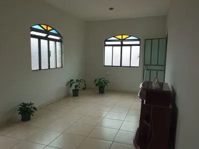 Casa com 3 Quartos à venda, 360m² no Novo Progresso, Contagem