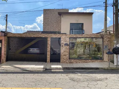 Sobrado com 3 Quartos à venda, 200m² no Jardim Modelo, Suzano