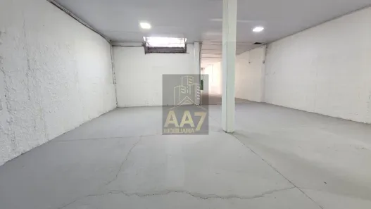 Galpão/Depósito/Armazém à venda, 320m² no Jardim Celeste, São Paulo