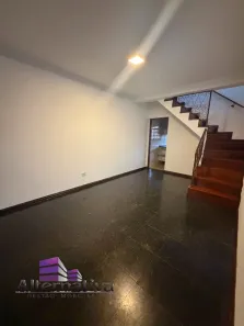Sobrado com 3 Quartos para alugar, 150m² no Cidade São Francisco, São Paulo