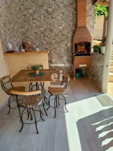 Casa com 2 Quartos à venda, 303m² no Jardim Santhiago, Campo Limpo Paulista