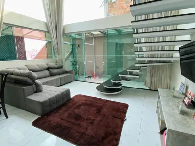 Sobrado com 2 Quartos à venda, 310m² no Sítio Cercado, Curitiba