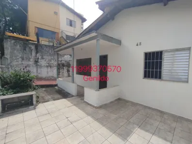 Casa com 3 Quartos para alugar, 200m² no Vila Universitária, São Paulo
