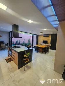 Sobrado com 4 Quartos à venda, 167m² no Santa Genoveva, Goiânia