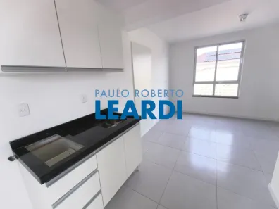 Apartamento com 1 Quarto para alugar, 24m² no Pagani, Palhoça