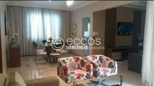 Casa com 4 Quartos à venda, 210m² no Pampulha, Uberlândia