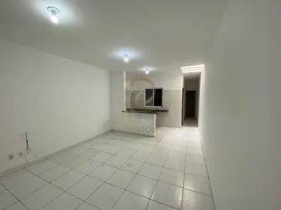 Casa com 2 Quartos para alugar, 52m² no Cágado, Maracanaú
