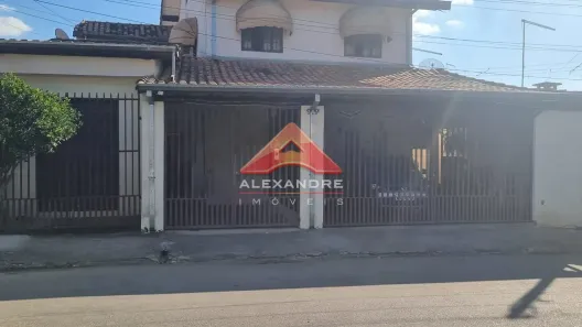 Casa com 5 Quartos à venda, 220m² no Jardim do Lago, São José dos Campos