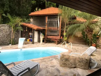 Casa de Condomínio com 4 Quartos à venda, 350m² no Caraguatá, Mairiporã