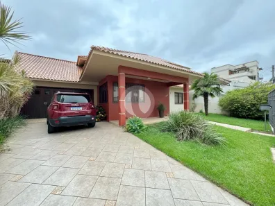 Casa com 5 Quartos para venda ou aluguel, 308m² no Nossa Senhora do Rosário, Santa Maria