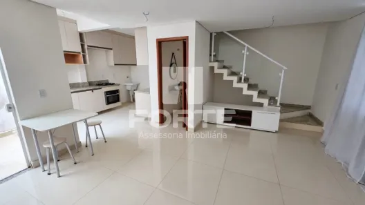 Sobrado com 3 Quartos para alugar, 92m² no Vila Lavínia, Mogi das Cruzes