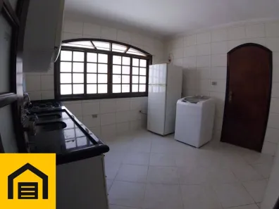 Sobrado com 3 Quartos à venda, 238m² no Vila Bocaina, Mauá