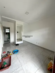 Casa com 2 Quartos para alugar, 48m² no Cidade Universitária, Maceió