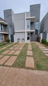 Casa de Condomínio com 3 Quartos para alugar, 120m² no Bosque dos Buritis, Uberlândia
