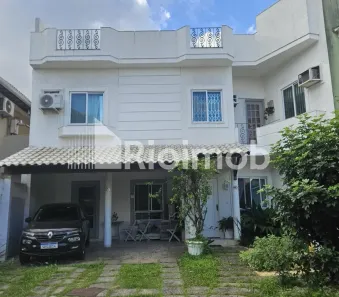 Casa de Condomínio com 4 Quartos à venda, 200m² no Vargem Pequena, Rio de Janeiro