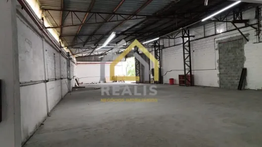 Galpão/Depósito/Armazém para alugar, 600m² no Jardim São Luís, São Paulo