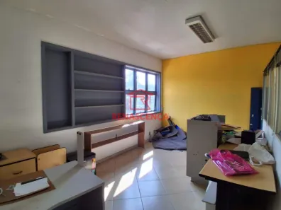 Sala Comercial para alugar, 18m² no Curicica, Rio de Janeiro