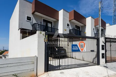 Sobrado com 3 Quartos à venda, 99m² no Uvaranas, Ponta Grossa