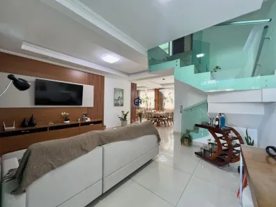 Casa com 3 Quartos à venda, 213m² no Parque Turistas, Contagem