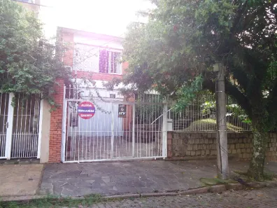 Casa com 3 Quartos para alugar, 280m² no Três Figueiras, Porto Alegre