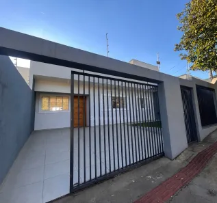 Casa com 3 Quartos para alugar, 80m² no Bandeirantes, Londrina