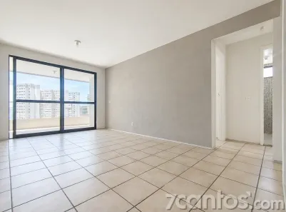Apartamento com 2 Quartos para alugar, 65m² no Vicente Pinzon, Fortaleza