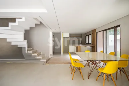 Casa de Condomínio com 3 Quartos para alugar, 128m² no Santa Felicidade, Curitiba