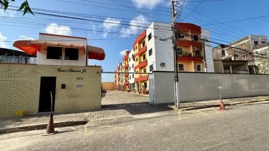 Apartamento com 3 Quartos para alugar, 79m² no São Gerardo, Fortaleza