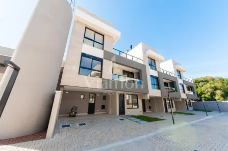 Casa de Condomínio com 3 Quartos à venda, 160m² no Santa Felicidade, Curitiba
