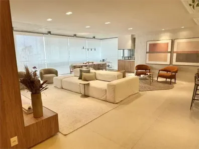 Apartamento com 3 Quartos à venda, 197m² no Jardim das Acácias, São Paulo