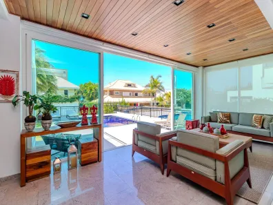 Casa de Condomínio com 5 Quartos à venda, 610m² no Praia do Estaleiro, Balneário Camboriú