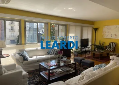 Apartamento com 3 Quartos à venda, 172m² no Cerqueira César, São Paulo